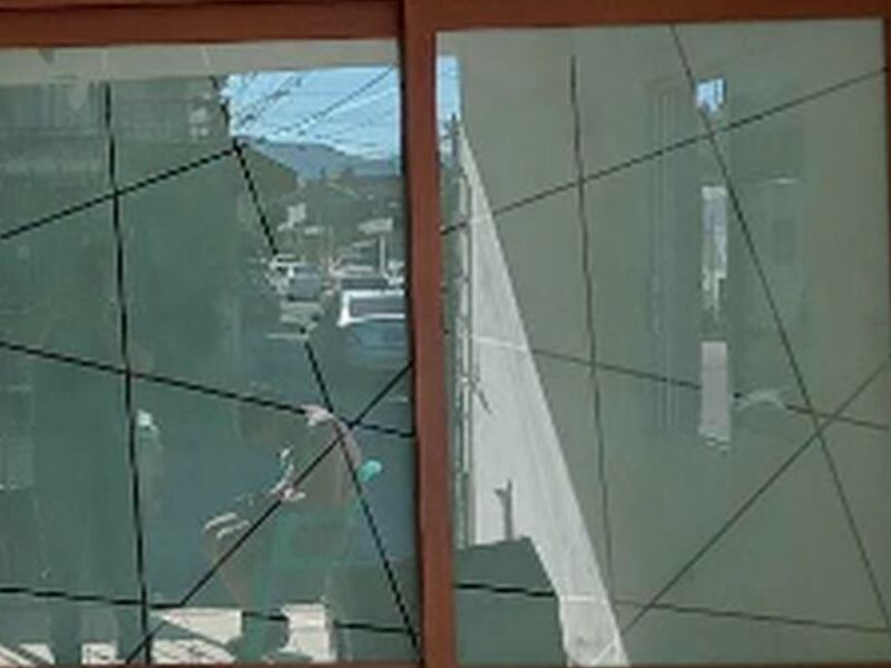 Ventana corrediza con vidrio café Nayarit