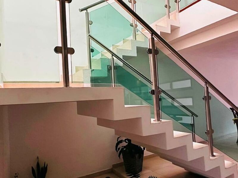 Barandal aluminio y vidrio templado Tepic