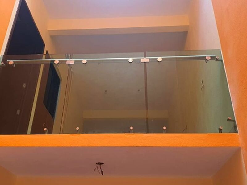 Barandal aluminio y vidrio Guerrero