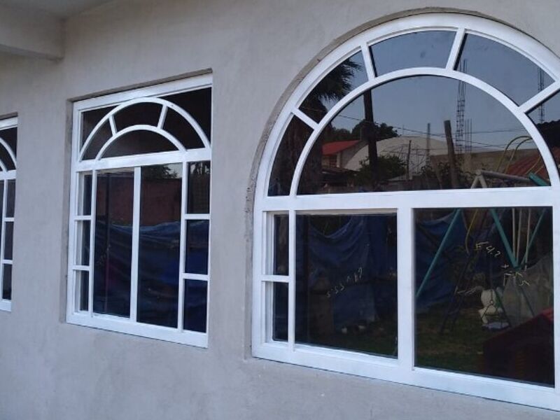 Ventana de aluminio blanco Ozumba