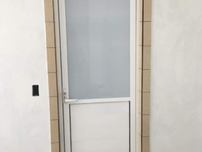 Puerta de aluminio Poncitlán