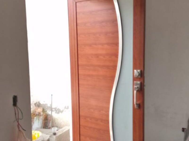 Puertas de Aluminio en color cerezo Atlixco