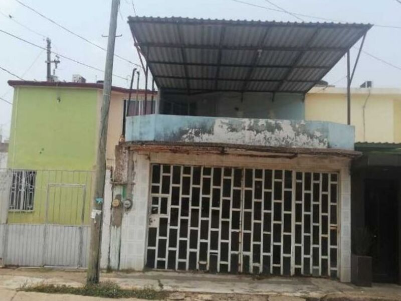 Venta casa fracc Jardines Bosque