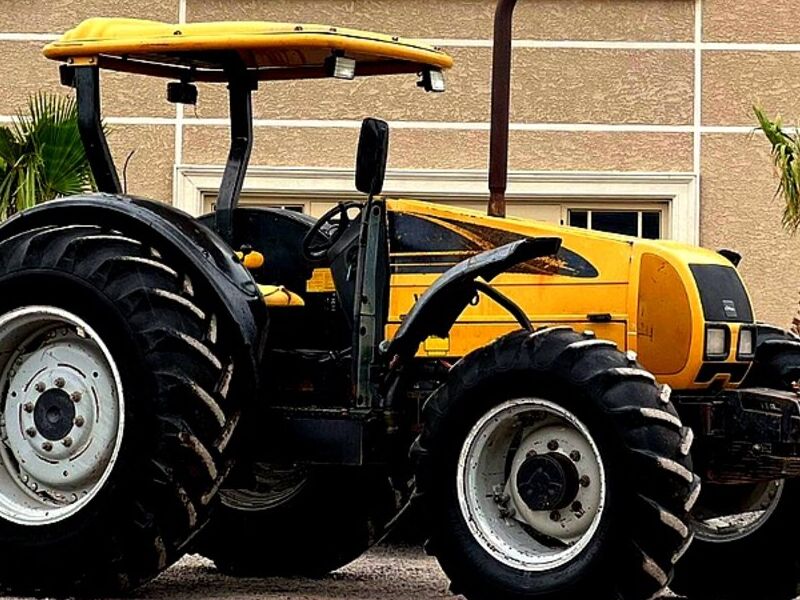 Tractor WT390 México