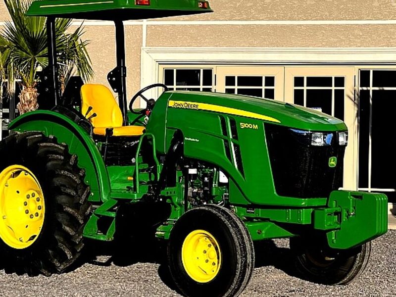 Tractor JOHN DEERE 5100M México