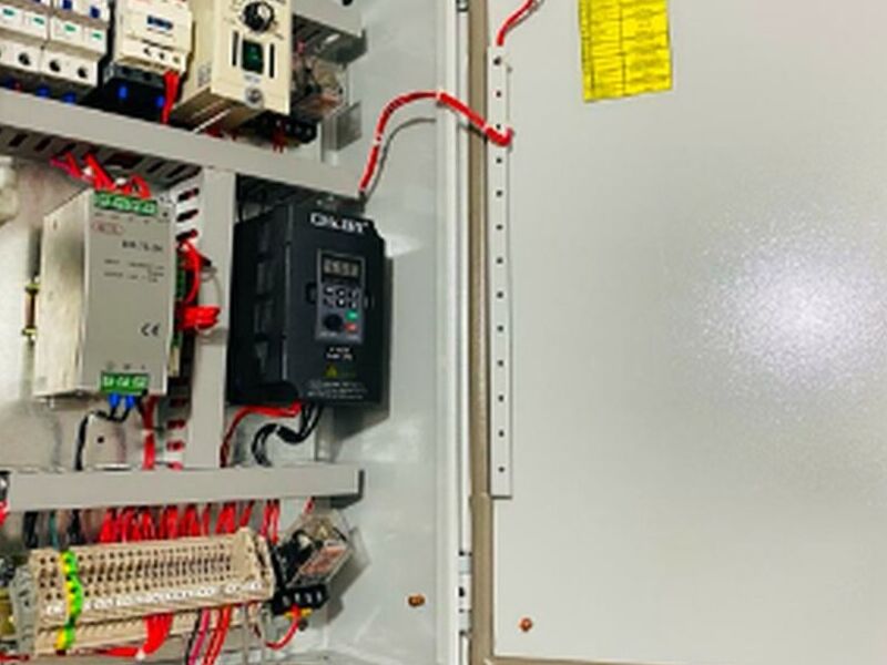 Tablero eléctrico taponadora botellas México
