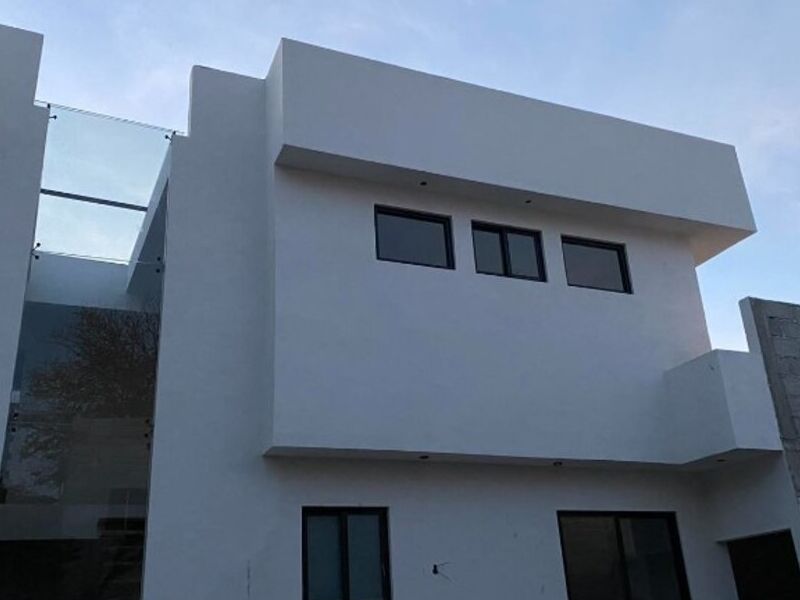 Fachada con vidrio templado Tepatepec
