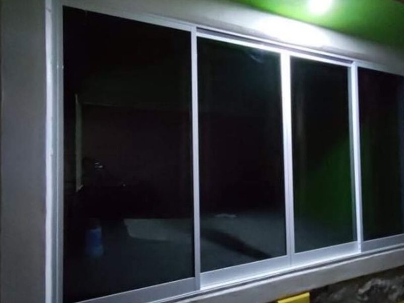 Ventana con jaladera de embutir Hidalgo