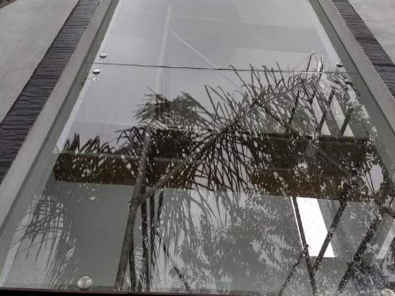 Fachada de cristal templado Tejupilco
