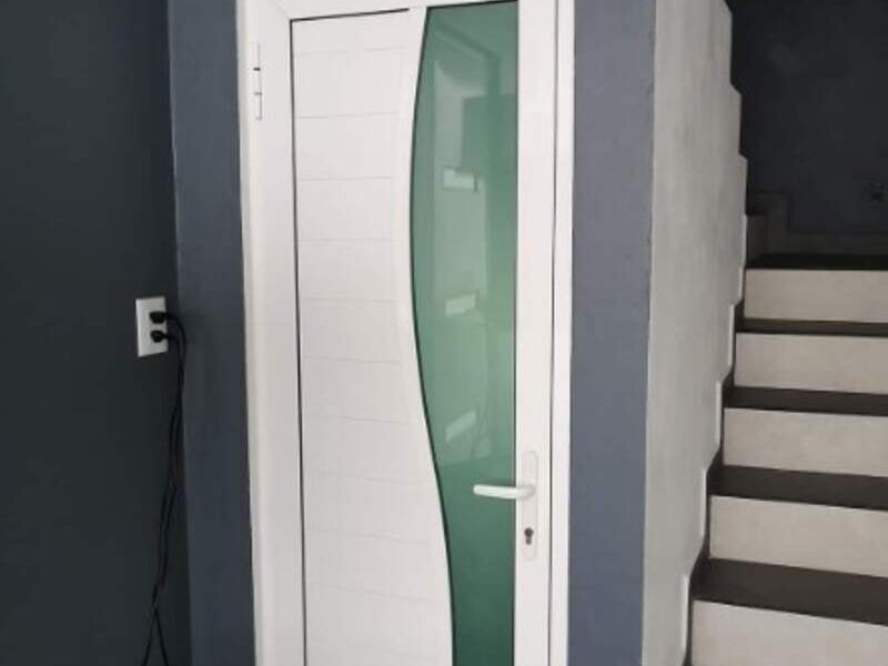 Puerta de aluminio con vidrio Toluca