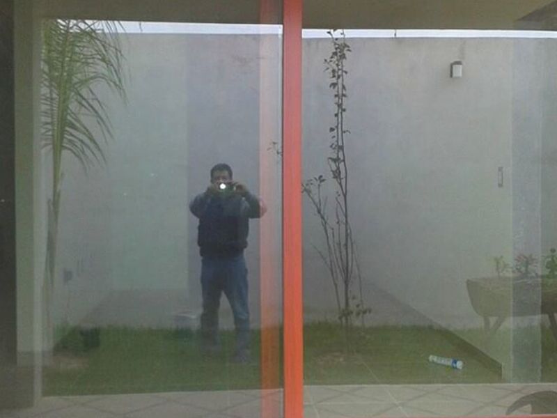 Puerta de aluminio color café San Luis Potosi