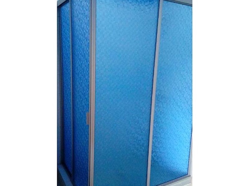Cancel de baño vidrio templado azul Rio Verde