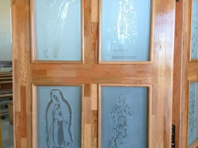 Puerta de madera con grabado Ocotlán