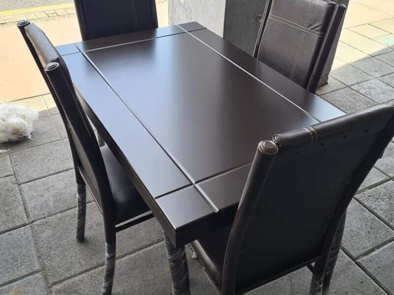 Mesa comedor 4 sillas Mexico 