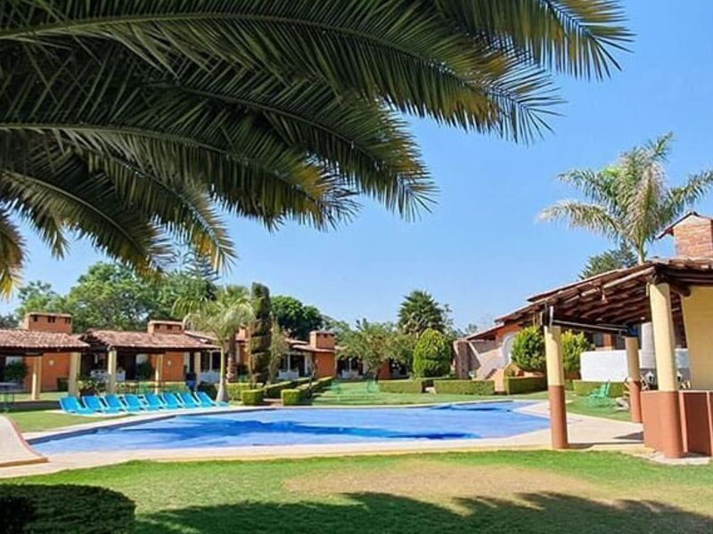 Venta hotel Valle de Bravo