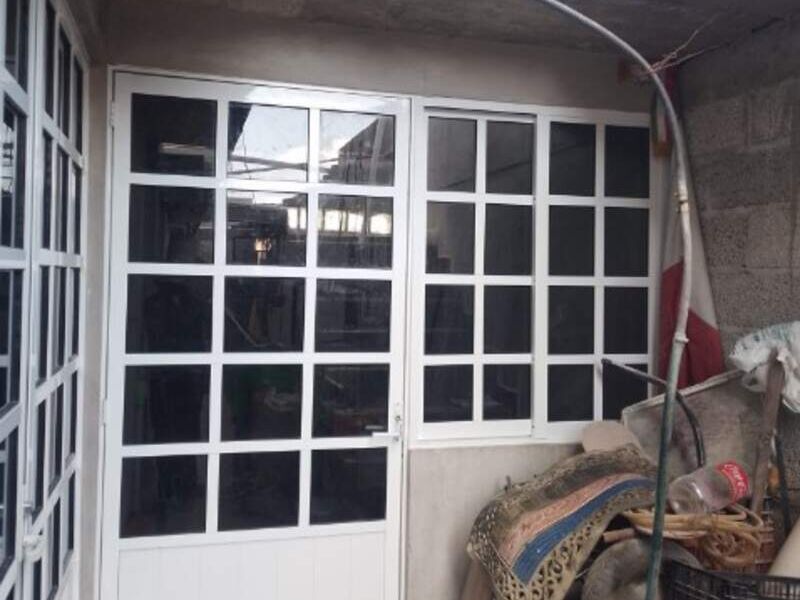 Canceleria en aluminio y vidrio Cuautlalpan