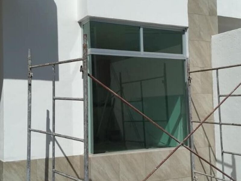 Ventana aluminio natural tintex México