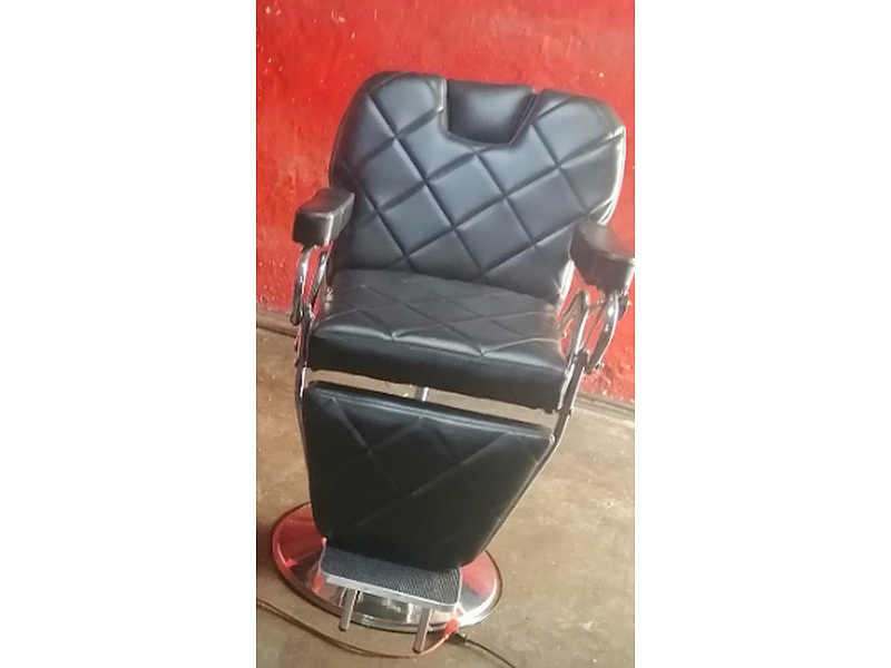 Silla reclinable negra de peluqueria Mexico Muebles de belleza GyG