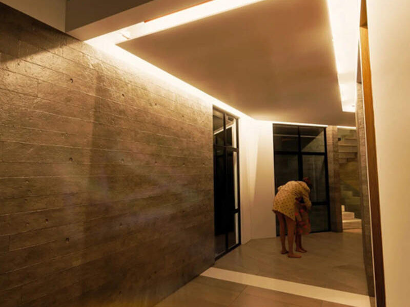 DISEÑO LUMINICO PASILLO COMITAN