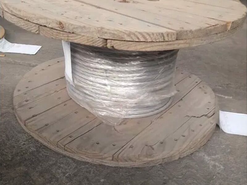 Cable al ACSE desnudo México