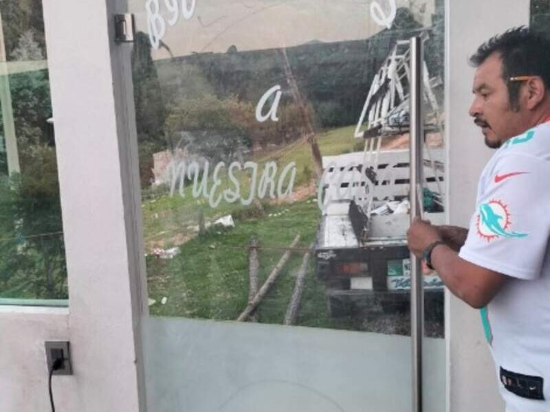 Puerta de vidrio templado México