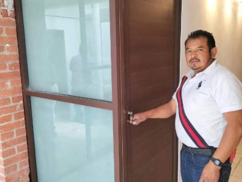 Puerta en imitación madera México