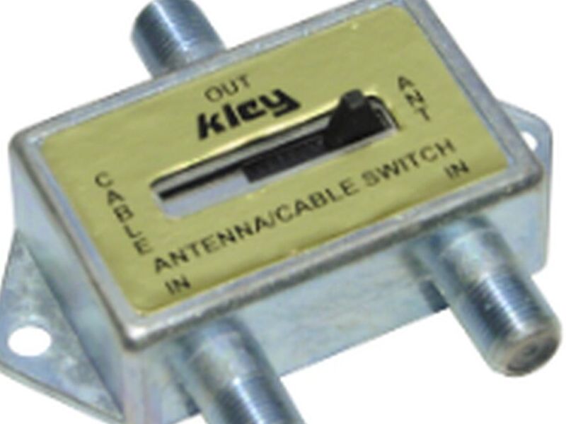 Switch AB 2 entradas 1 salida metálico