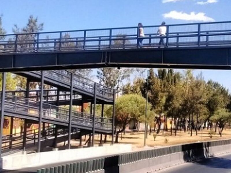 Puentes peatonales México
