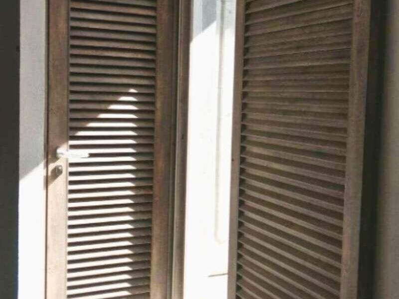 Puerta tipo louvers Valle de Bravo