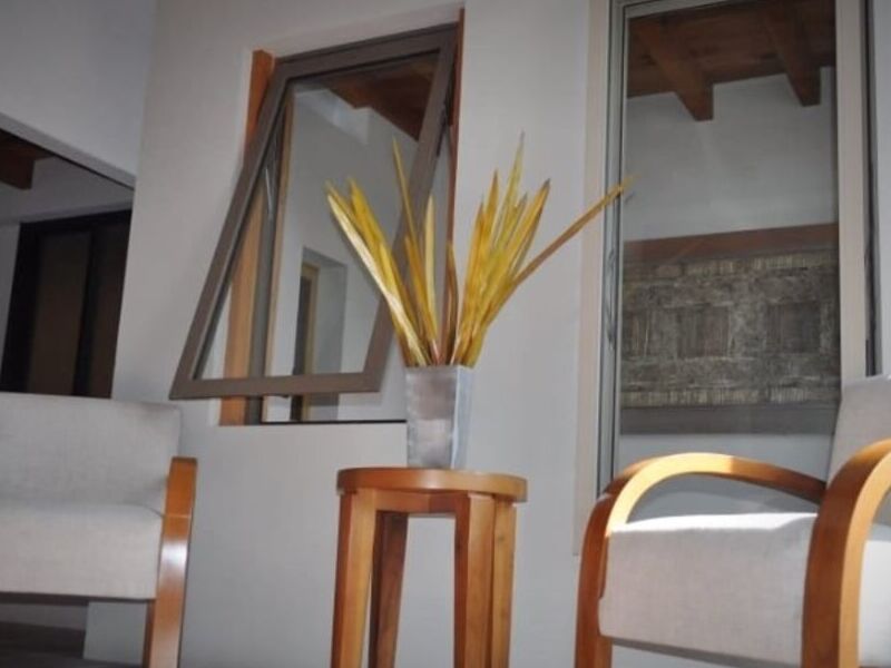 Ventana de proyección de aluminio México