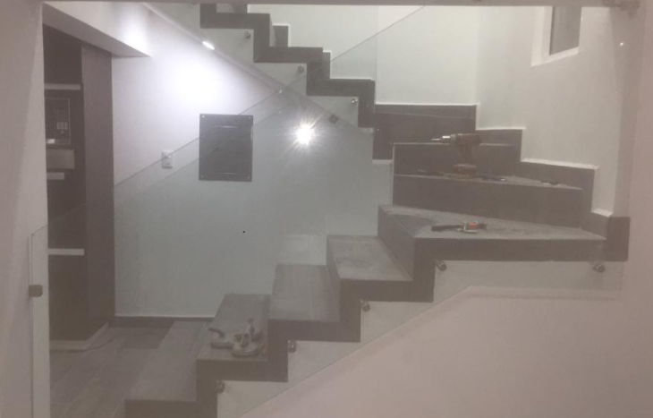 Excelencia en Canceleria de Aluminio y Cristal
