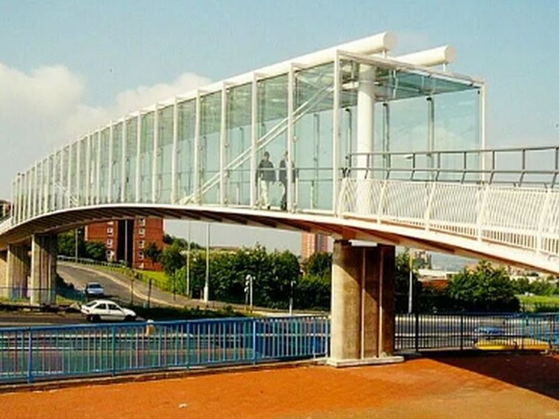 Diseño puente peatonal Baja California