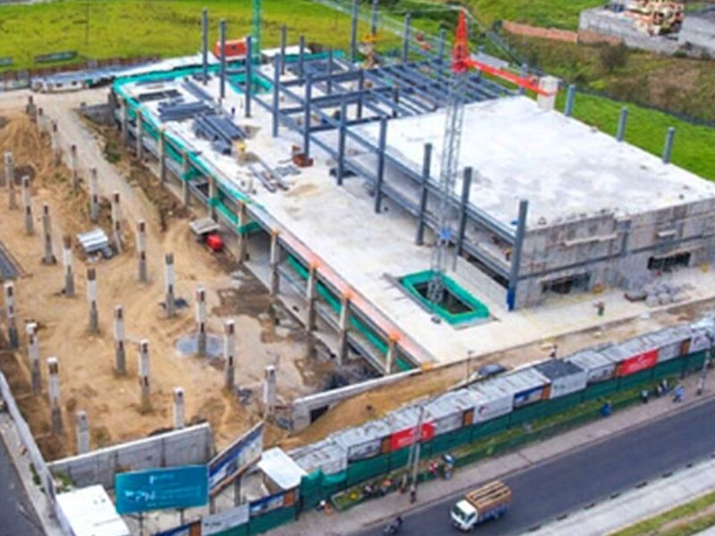 Construcción centro comercial Mexicali