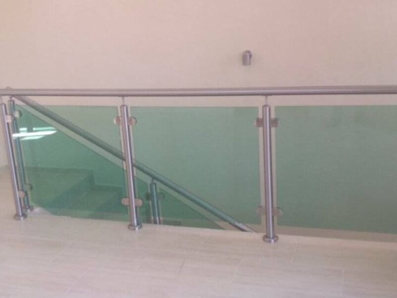 Barandal de aluminio con cristal Acatlán