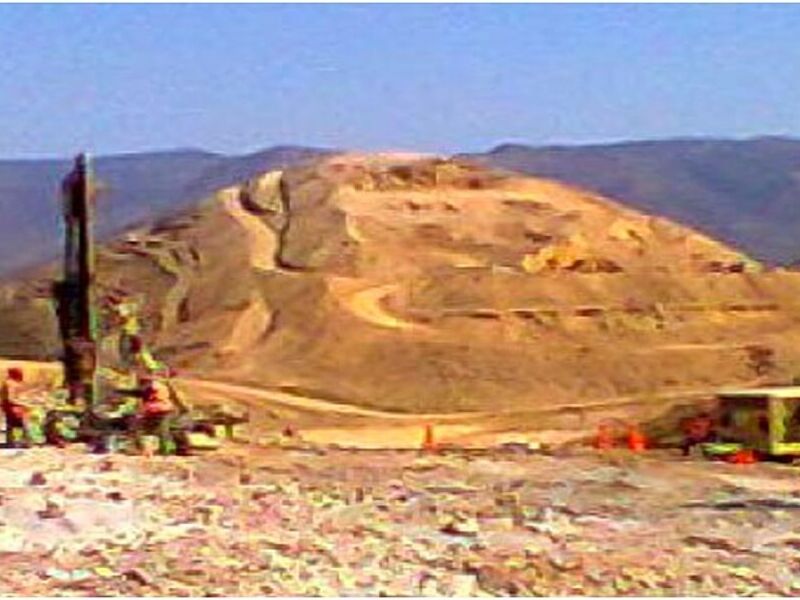 Excavación para cimientos de construcción  México CONSTRUCCIONES PEREZ Y GIL SA DE CV