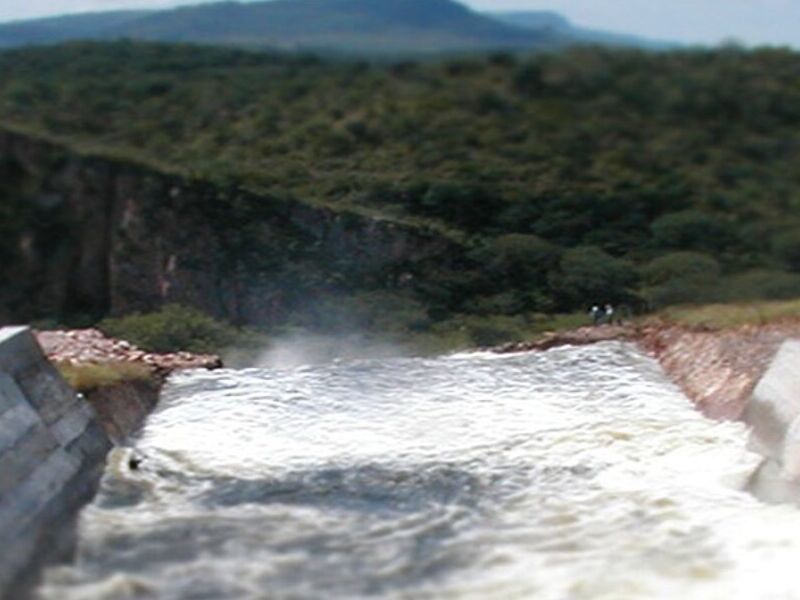 Presa Moraleños de hidráulica México CONSTRUCCIONES PEREZ Y GIL SA DE CV