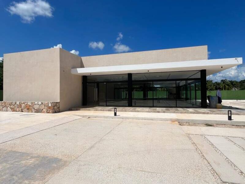 Venta terreno amplio Valladolid