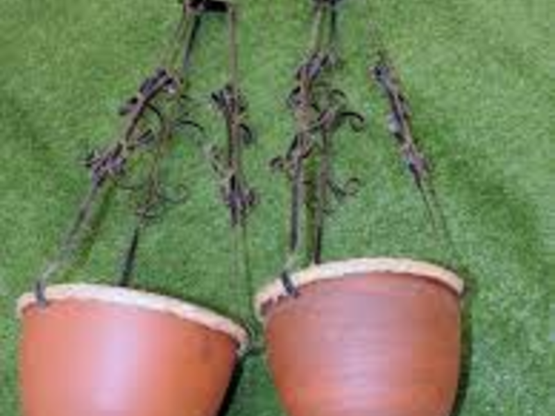 Macetas de Barro Colgantes