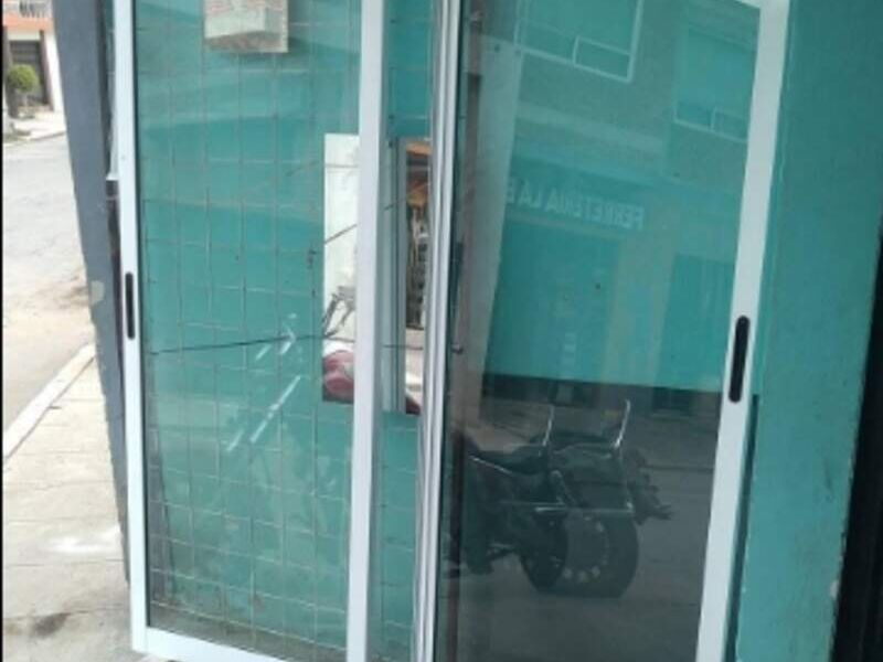 Vidrio puertas coredizas