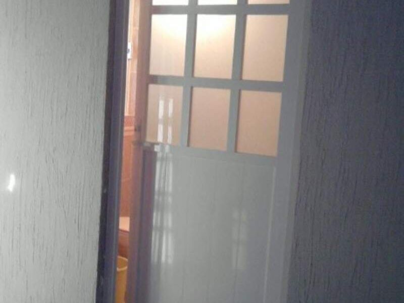 Puerta de aluminio blanco México