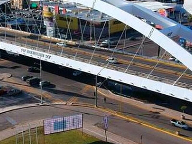 PUENTES PEATONALES Y VEHICULARES MÉXICO