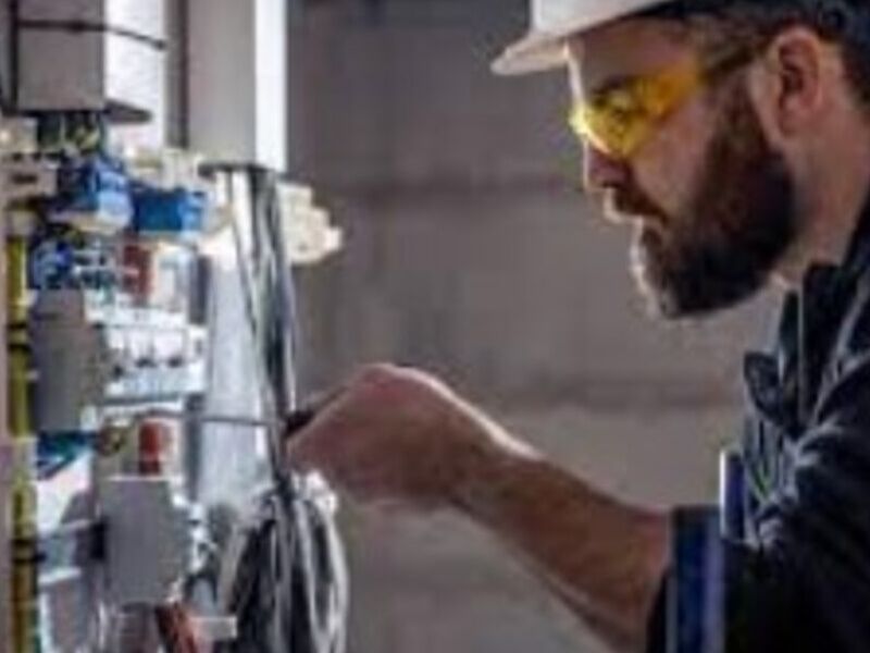 Instalación eléctrica industrial en Tijuana
