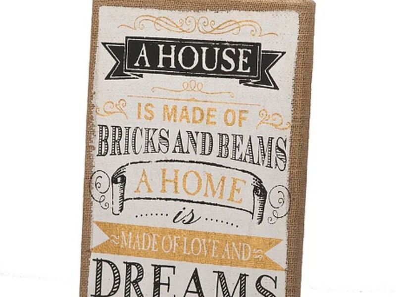 Cuadro a house is made of
