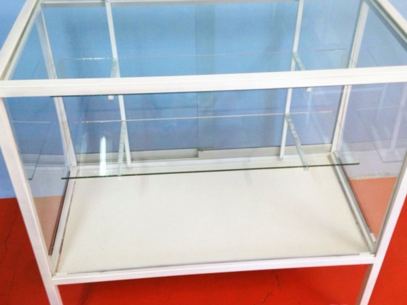 Vitrina Cristal 95 cm.
