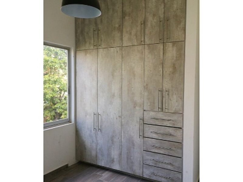 Diseño closet madera tratada Morelos