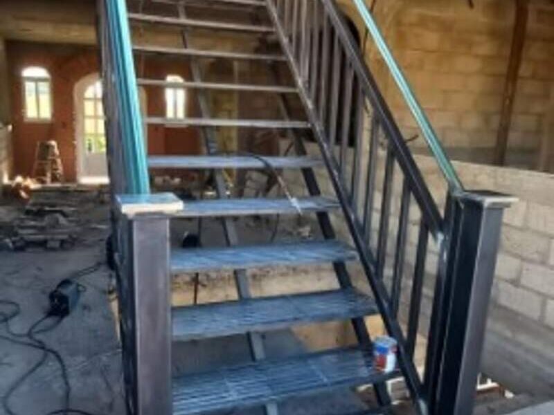 Barandal y escalera de aluminio México
