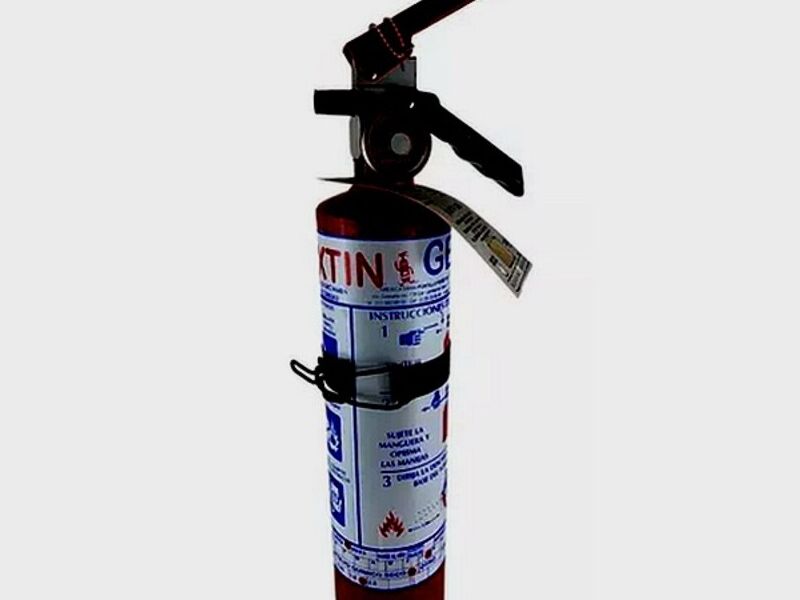 Extintor Auto 1 Kg + Abrazadera PUEBLA