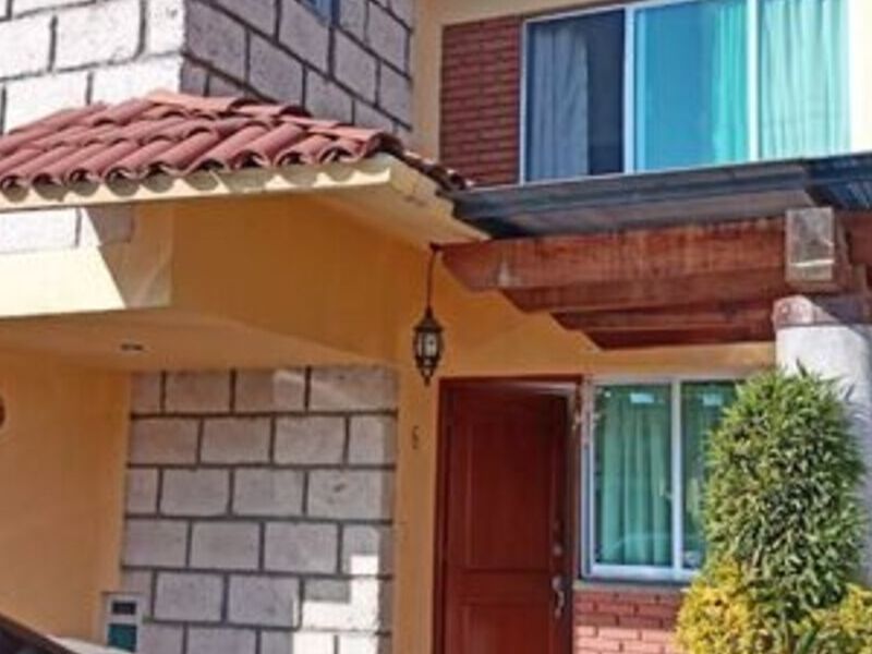 Venta casa en condominio Metepecc