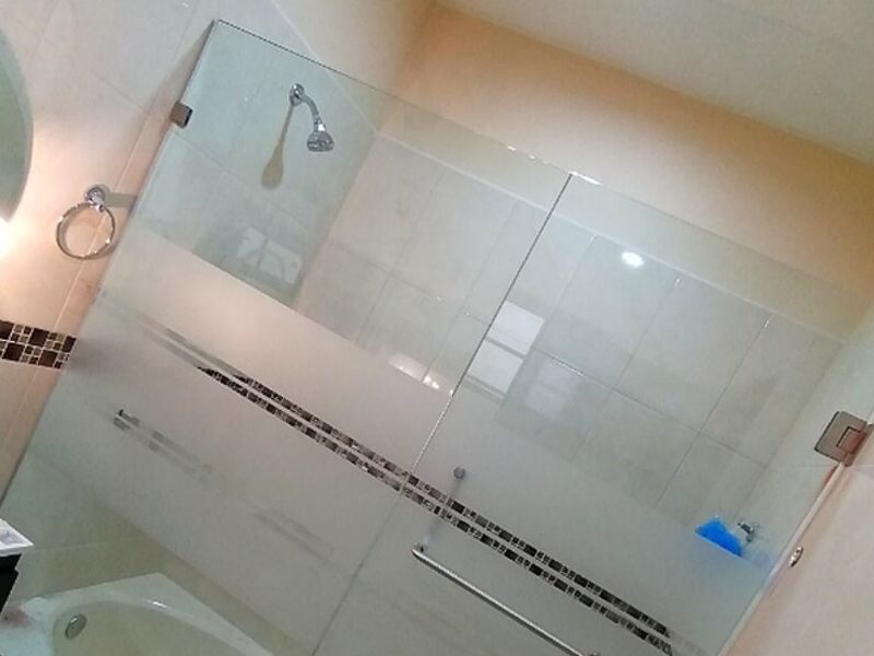 Cancel baño Vidrio templado Sahuayo