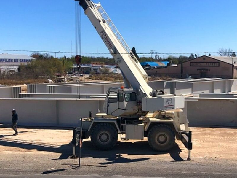 Construcción edificio comercial Torreón